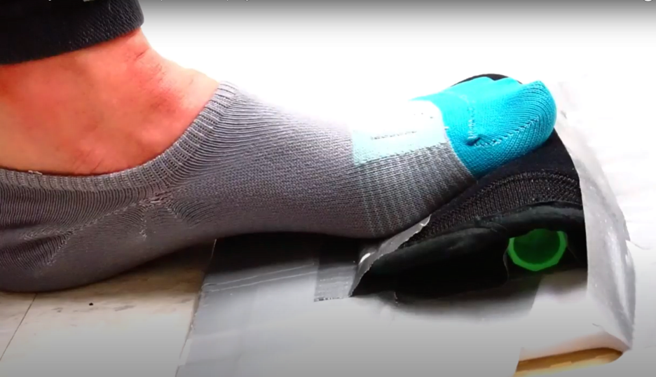 How to fix curled toes