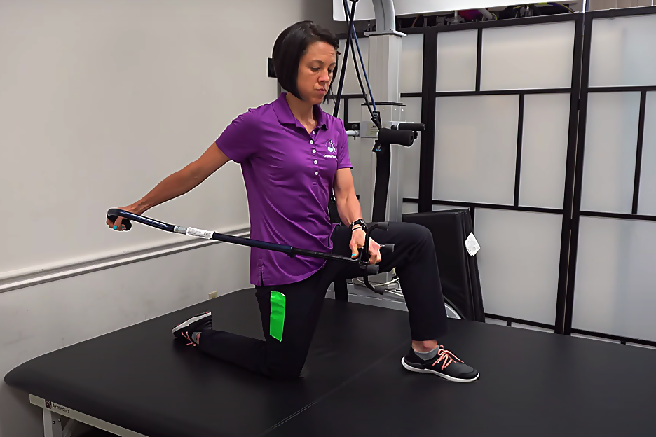 half kneeling arm extension